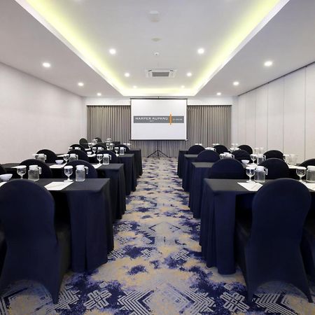 Harper Kupang By Aston Hotel ภายนอก รูปภาพ